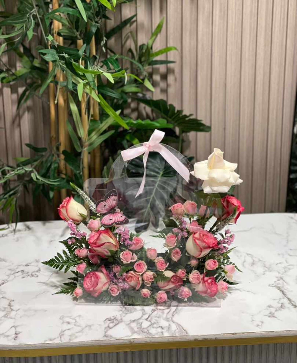 حاملة باقة الأناقة