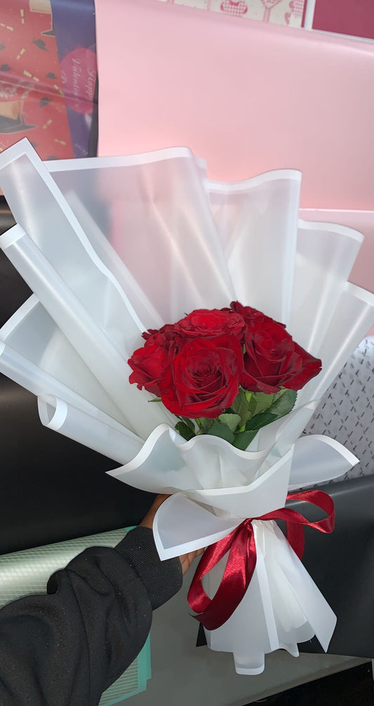 باقة ورد الأحمر