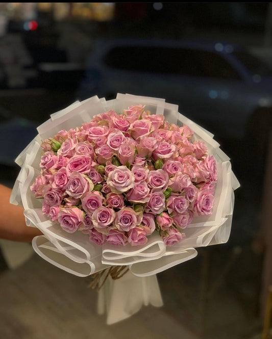 باقة فخامة وردية